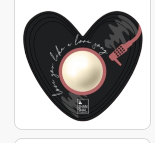 كرة الشوكولا البيضاء